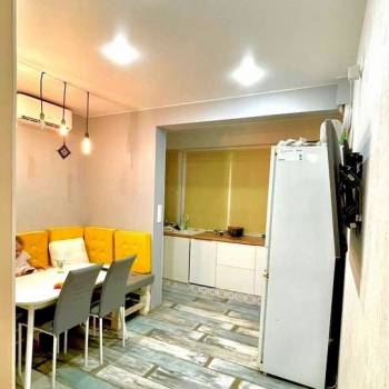 Продается 3-х комнатная квартира, 54 м²