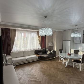 Продается Многокомнатная квартира, 120 м²