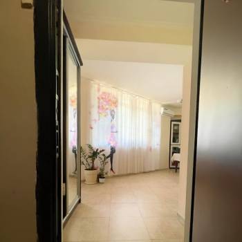 Продается 1-комнатная квартира, 47 м²