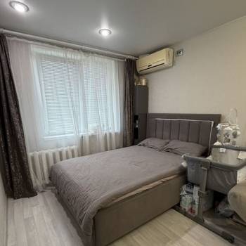 Продается 1-комнатная квартира, 30,4 м²