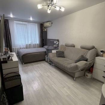 Продается 1-комнатная квартира, 30,4 м²