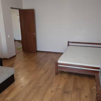 Продается 1-комнатная квартира, 50,3 м²