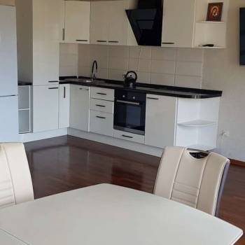 Сдается Многокомнатная квартира, 100 м²