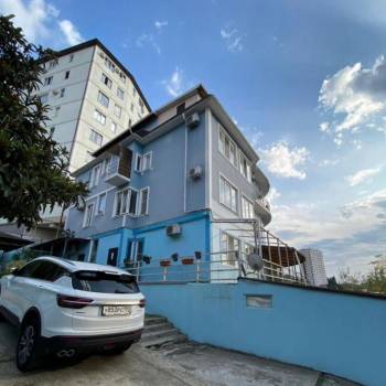 Продается Многокомнатная квартира, 130,6 м²