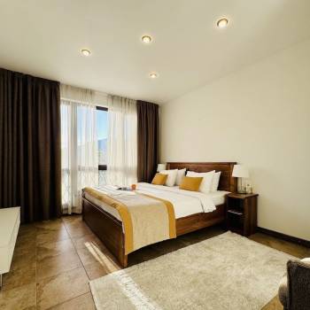 Сдается 1-комнатная квартира, 67,8 м²