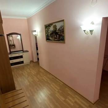 Сдается 2-х комнатная квартира, 87 м²