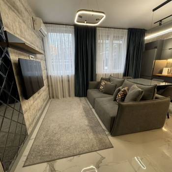 Сдается 1-комнатная квартира, 47 м²