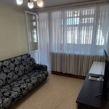 Продается 1-комнатная квартира, 32 м²