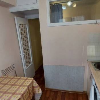 Продается 1-комнатная квартира, 32 м²