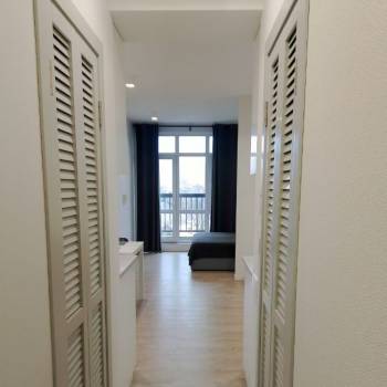 Продается 1-комнатная квартира, 32 м²