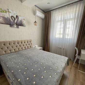 Сдается 1-комнатная квартира, 50 м²