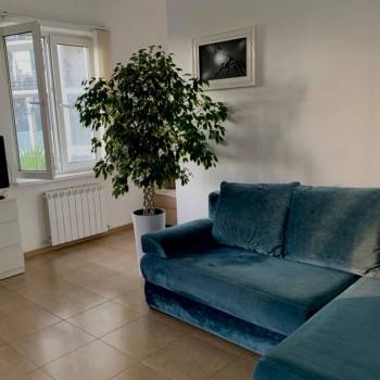 Сдается 2-х комнатная квартира, 75 м²