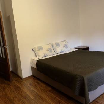 Сдается 2-х комнатная квартира, 75 м²
