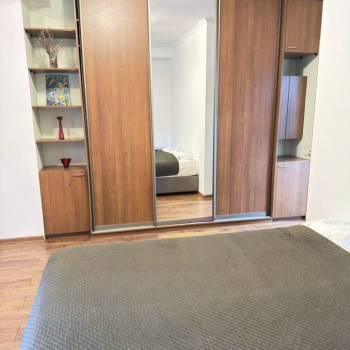 Сдается 2-х комнатная квартира, 75 м²
