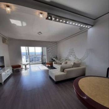 Сдается 2-х комнатная квартира, 87 м²