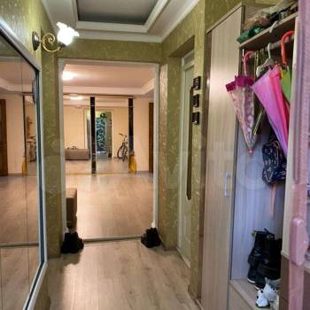 Продается Многокомнатная квартира, 101 м²