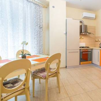 Сдается 1-комнатная квартира, 67 м²