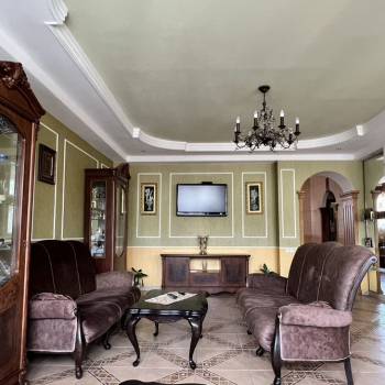 Продается Многокомнатная квартира, 155 м²