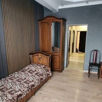 Сдается Многокомнатная квартира, 90 м²