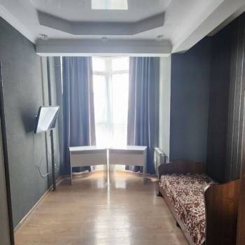 Сдается Многокомнатная квартира, 90 м²