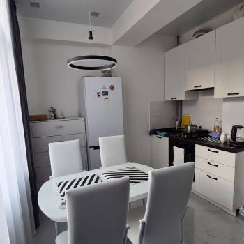 Сдается 1-комнатная квартира, 43 м²