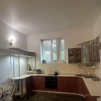 Сдается 2-х комнатная квартира, 80 м²