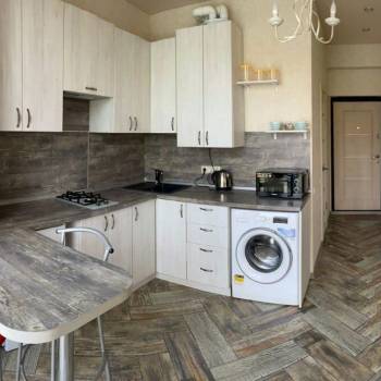 Сдается 1-комнатная квартира, 42 м²