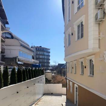 Продается 1-комнатная квартира, 28 м²