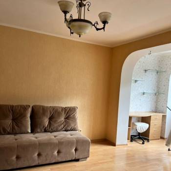 Сдается 2-х комнатная квартира, 57 м²