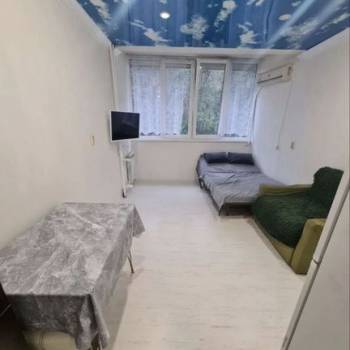 Продается 1-комнатная квартира, 18 м²