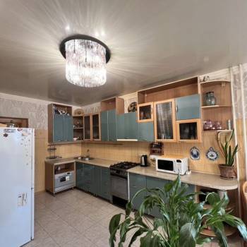 Сдается Многокомнатная квартира, 90 м²