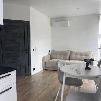 Продается 1-комнатная квартира, 45 м²