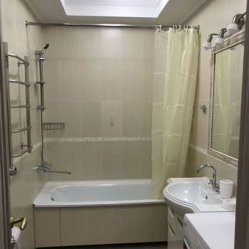 Сдается Многокомнатная квартира, 50 м²