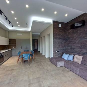 Продается Многокомнатная квартира, 185 м²