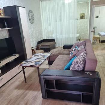Сдается Многокомнатная квартира, 60 м²