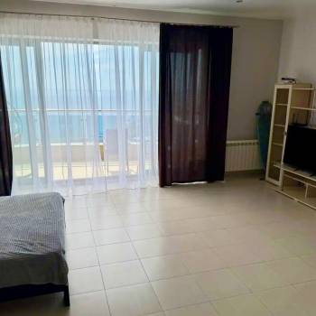 Сдается 1-комнатная квартира, 67,5 м²