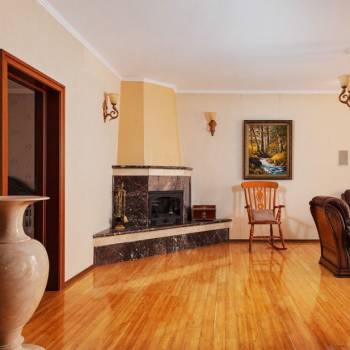 Продается 3-х комнатная квартира, 103 м²