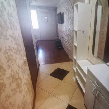 Продается 1-комнатная квартира, 32 м²