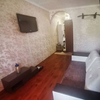 Продается 1-комнатная квартира, 32 м²