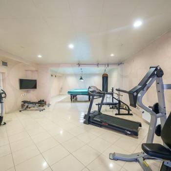 Продается 1-комнатная квартира, 104,1 м²