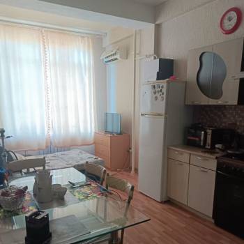 Продается 1-комнатная квартира, 44 м²