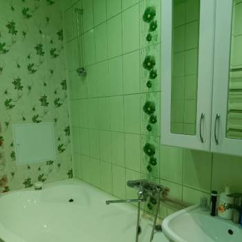 Продается 1-комнатная квартира, 44 м²