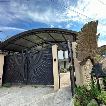 Сдается Дом, 242 м²