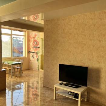 Сдается 1-комнатная квартира, 50 м²