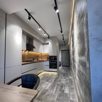 Продается 1-комнатная квартира, 69 м²