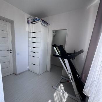 Продается Многокомнатная квартира, 60 м²