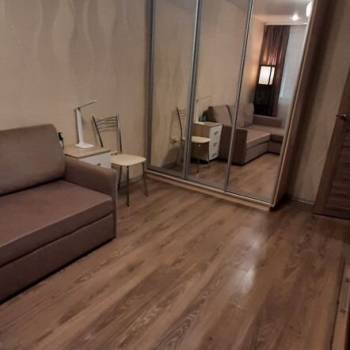 Продается 1-комнатная квартира, 32 м²
