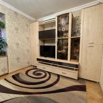 Продается 1-комнатная квартира, 37 м²