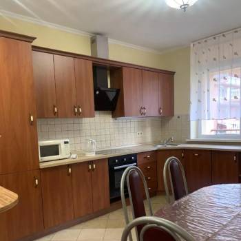 Сдается Многокомнатная квартира, 200 м²