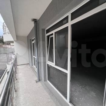 Продается 1-комнатная квартира, 105,5 м²